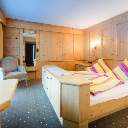 Alpenheim Simone Guest house *