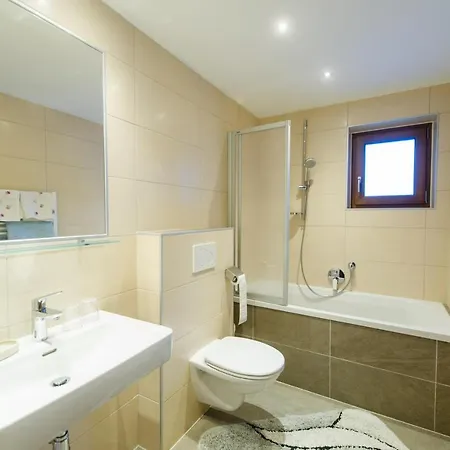 Guest house Alpenheim Simone 3*