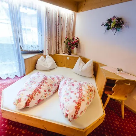 Alpenheim Simone بيت ضيافة سولدن