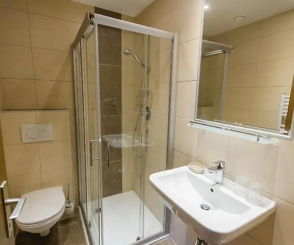 بيت ضيافة Alpenheim Simone 3*